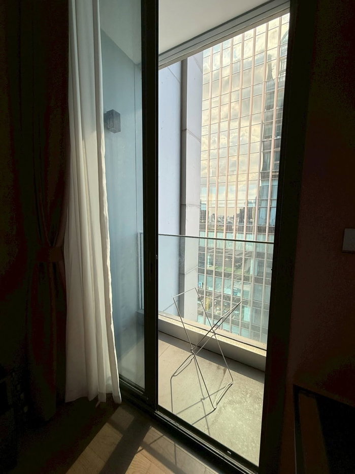 picture For rent: The esse @ singha complex, 33rd floor. - 9/34