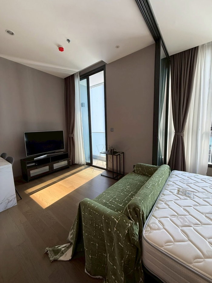 picture For rent: The esse @ singha complex, 33rd floor. - 7/34