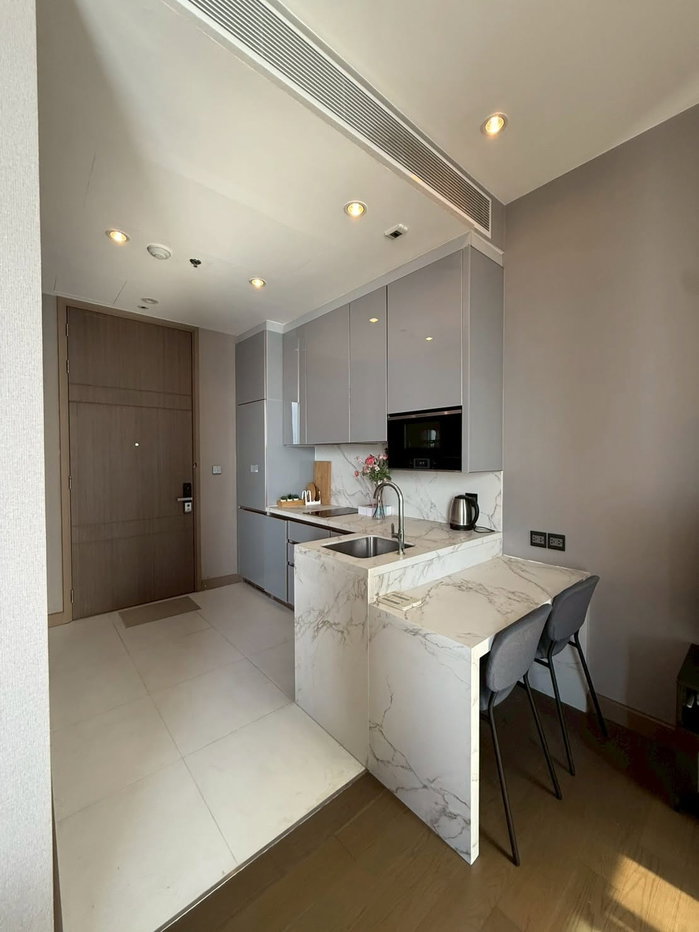 picture For rent: The esse @ singha complex, 33rd floor. - 17/34