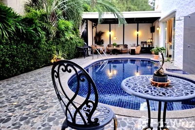 Houses for sale Wiset Road Phuket : 3BR Mediterranean Private Pool Villa Nai Harn Rawai 6490812