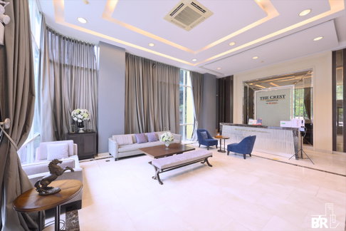 💎 The Crest Sukhumvit 24, Near BTS Phrom Phong, Designed for Modern City Living