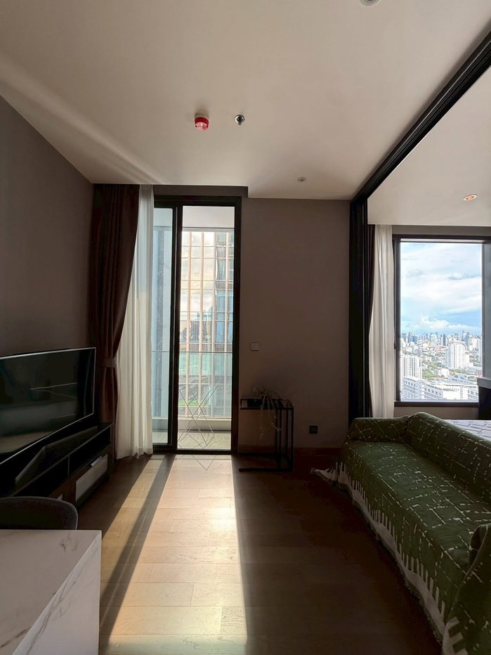 picture For rent: The esse @ singha complex, 33rd floor. - 22/34