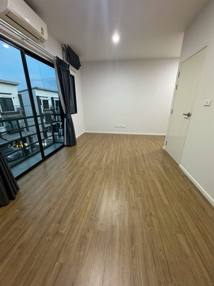 รูป 🏡✨ ให้เช่า ทาวน์โฮม 3 ชั้น  รัตนาธิเบศร์ ✨🏡 🚇 MRT บางรักใหญ่ - รูปที่ 4/14