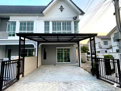 ทาวน์โฮม บางเสาธง สมุทรปราการ : 🏡🔥 ขาย ทาวน์โฮมโมดิ วิลล่า บางนา (Modi Villa Bangna) | ทำเลศักยภาพ ใกล้มหาวิทยาลัยเอแบค บางนา