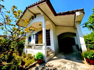 Houses for sale Ratchadaphisek Road : 4 Bedroom House for sale in Chatuchak, Bangkok  6449781