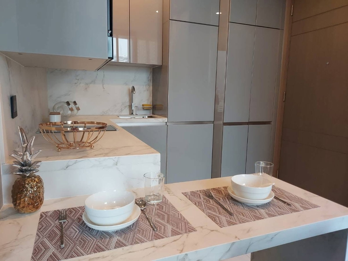 picture For rent: The Esse at Singha Complex, 12th floor. - 10/12