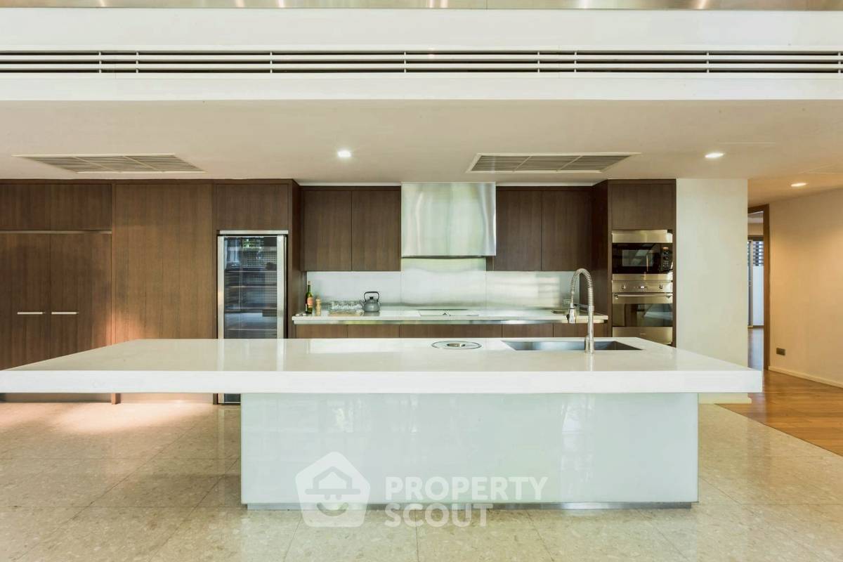 รูป คอนโด 4 ห้องนอน 438 ตร.ม. ขาย Ficus Lane Condominium ใกล้ BTS พระโขนง 200 ม. (ID 3028834) - รูปที่ 6/16
