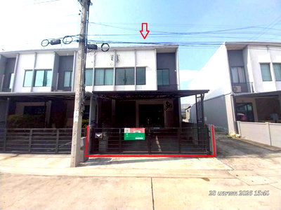 Townhouses for sale Suwannaphum International Airport : TOWN HOUSE 23 Sq.w. Lat Krabang Bangkok for 2.7M