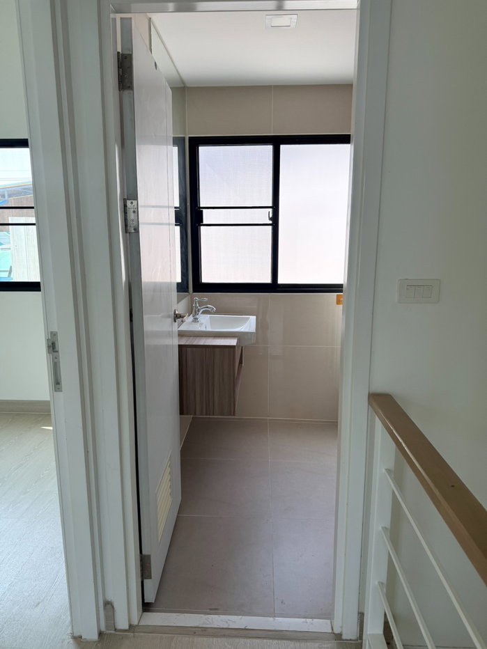 รูป 🔥 ทาวน์โฮม 2 ชั้น 🏡 พฤกษาวิลล์ พหลโยธิน – รามอินทรา เพียง 3.6 ล้าน! 🔥 - รูปที่ 12/16