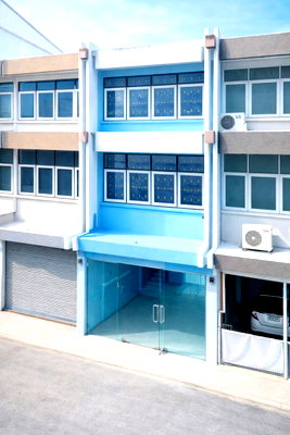 เช่าอาคารพาณิชย์ ปทุมธานี : ใกล้ตลาดสดเทศบาลเมืองปทุมธานี 500 ม. โลตัส ปทุมธานี 529ม. อาคารพาณิชย์ 3 ชั้น 2 ห้องน้ำ รีโนเวทใหม่ ให้เช่า14ตร.ว. 132 ตร.ม เ