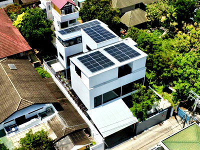 Houses for sale Pratunum : Modern-style detached house for sale, Soi Inthamara 28 – no common area fees.