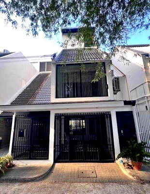 Townhouses for rent J Avenue Thonglor : LTHC15831  Luxury Pet-Friendly Townhouse for Rent Thonglor | Garden Court Townhouse Sukhumvit | Near Samitivej Hospital BTS Ekkamai | 105kTHB/month