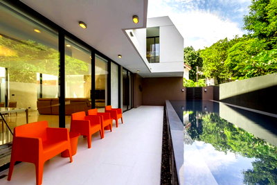 บ้านเดี่ยว สุขุมวิท 19 : LTH15837OP – Luxury Pool Villa Ekkamai | Rare Land Plot 127.3 Sq.W. | หรูพร้อมสระว่ายน้ำ ที่ดินแปลงหายาก 127.3 ตร.วา