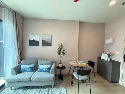 For Rent Brand new Condo “ 𝐍𝐮𝐞 𝐃𝐢𝐬𝐭𝐫𝐢𝐜𝐭 𝐑𝟗 “ 1 Bed 1 Bath, 10th Floor, Near : MRT-Rama 9