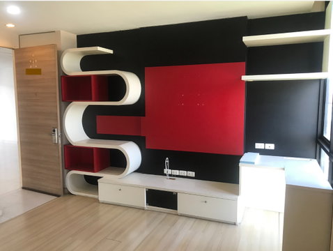 Spacious Low-Rise Condo Near BTS Bearing at a Rarely Available Price