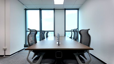 Office for rent Srinakharinwirot University Prasanmit Campus : WoKii @V One Tower 40sqm Office For RENT Near MRT Phra Ram 9 Central Rama 9 Fully Furnished Ready to Move