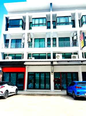 เช่าอาคารพาณิชย์ ถนนบางแค : อาคารพาณิชย์ 3.5 ชั้น 5 นอน 8แอร์ เพชรเกษม กัลปพฤกษ์ บางแค เทอดไท 3 น้ำ MRT บางแค 1.0 กม.