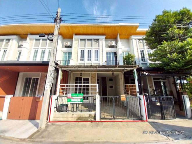 ทาวน์เฮ้าส์ 18.8 ตร.วา โกลเด้น ทาวน์ 2 ลาดพร้าว-เกษตรนวมินทร์ เขตบึงกุ่ม กรุงเทพมหานคร 3M