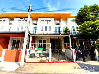 ทาวน์โฮม กรุงเทพมหานคร : ทาวน์เฮ้าส์ 18.8 ตร.วา โกลเด้น ทาวน์ 2 ลาดพร้าว-เกษตรนวมินทร์ เขตบึงกุ่ม กรุงเทพมหานคร 3M
