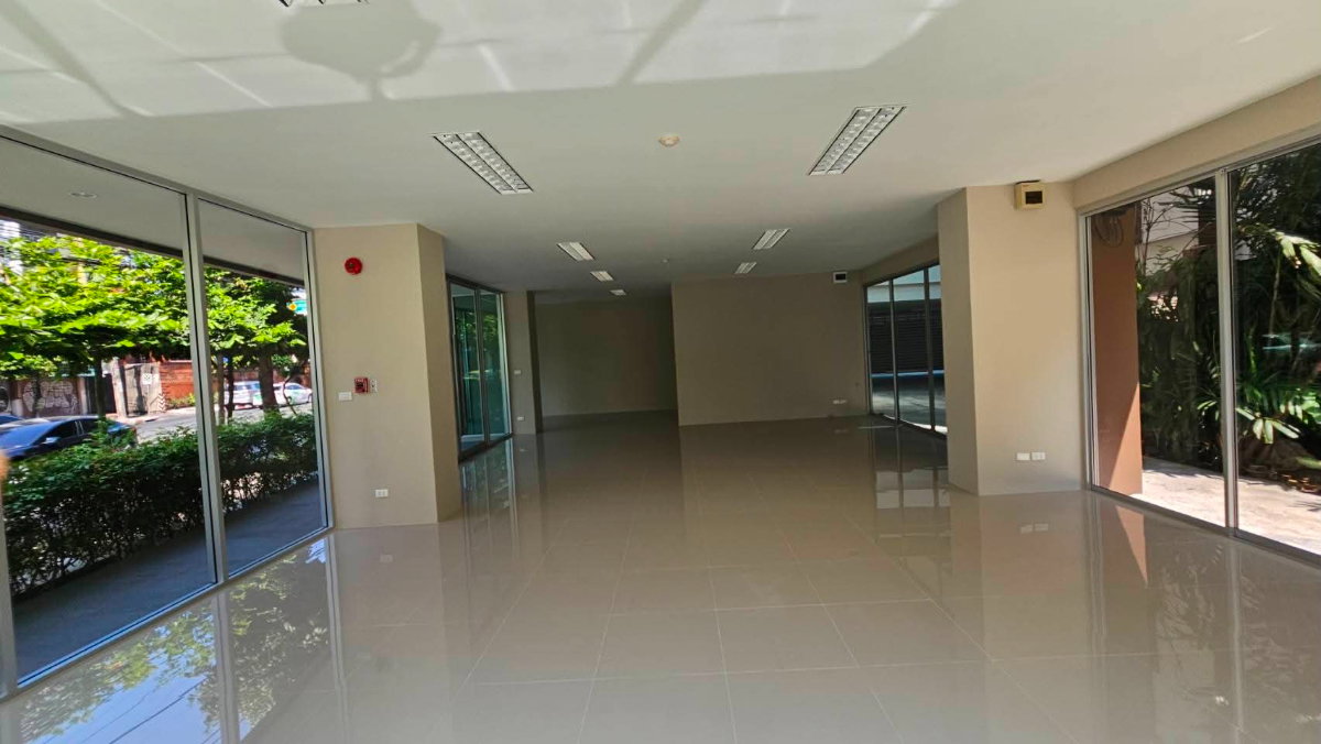 picture Office for rent (Pradipat Road) - 9/13