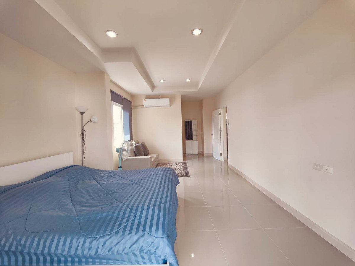 รูป บ้านเช่าแยกเจ ระหว่างบางเสร่+สัตหีบ - รูปที่ 7/9