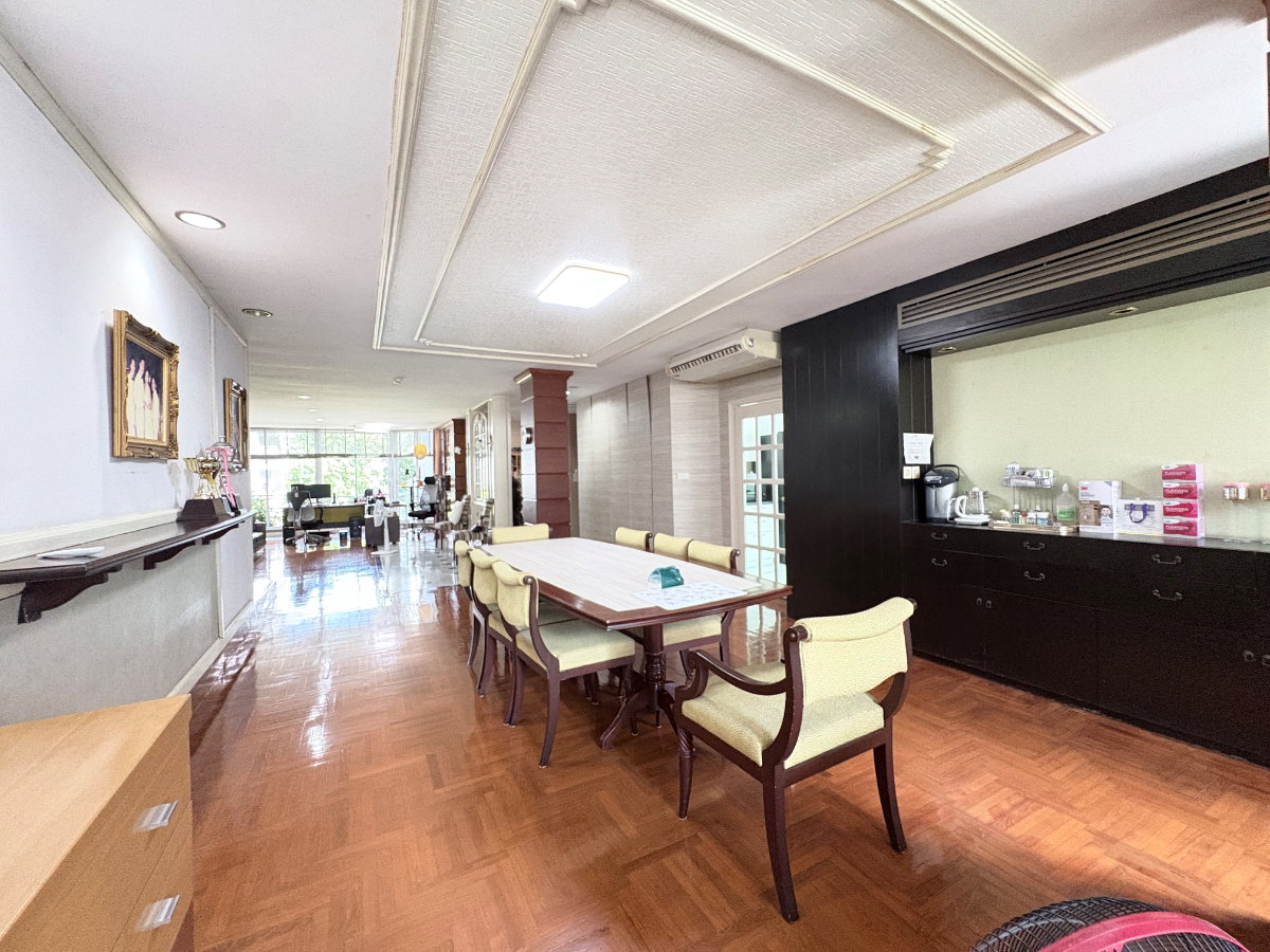 รูป ขาย Penthouse Duplex สุดหรู ใจกลางสุขุมวิท 24 | 300เมตร ถึงBTSพร้อมพงษ์ - รูปที่ 6/28