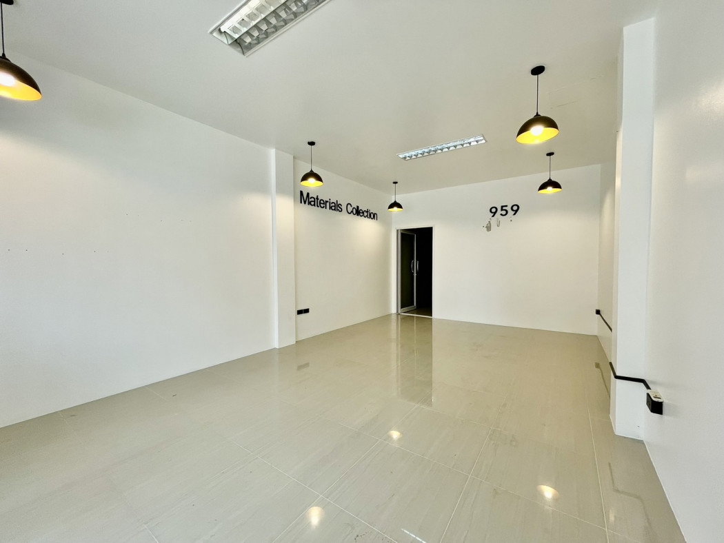 รูป ให้ เช่า อาคารพาณิชย์ The Regent Street Village 170 ตรม 16 ตรว - รูปที่ 3/12