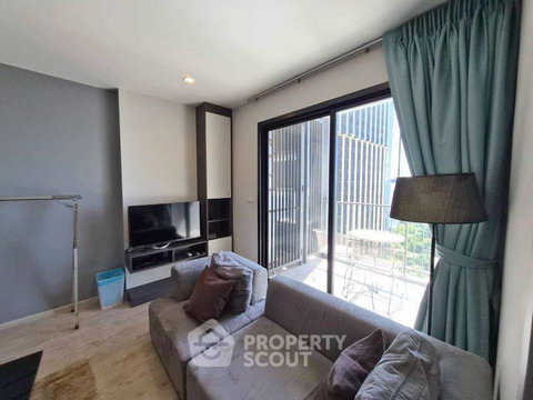 15th-Floor 2-BR Condo At The Base Central Pattaya (ID 3038560)