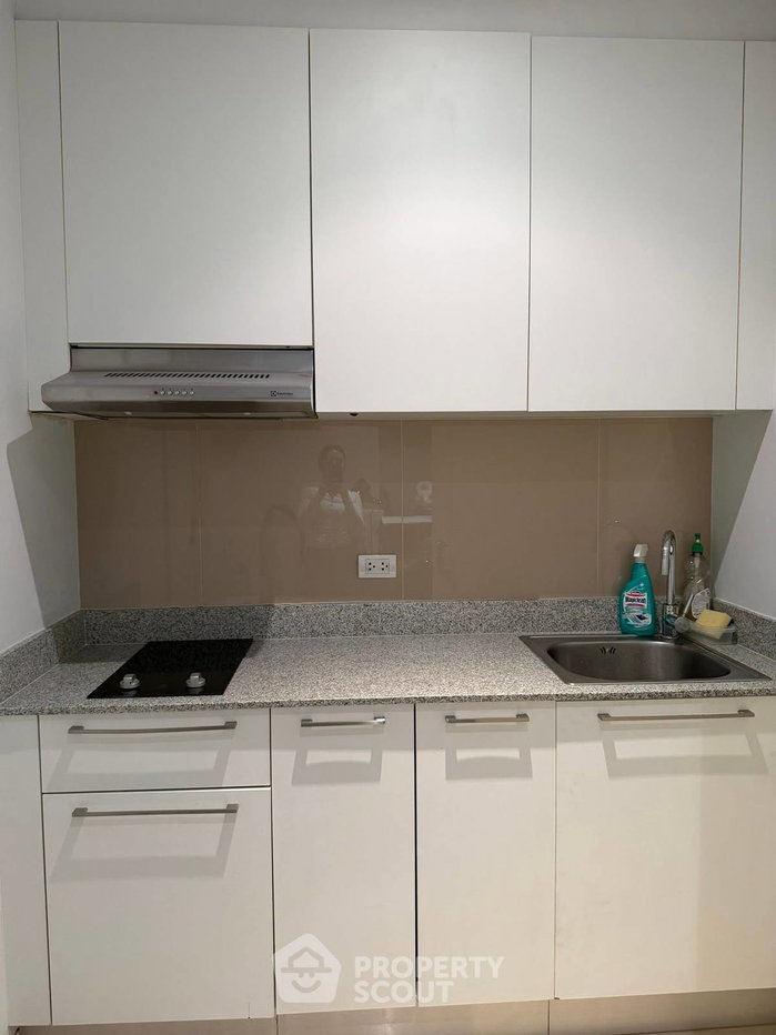 picture High-Floor 2-BR 135 Sqm At Marque Sukhumvit Near BTS Phrom Phong (100m) (ID 3038880) - 11/12