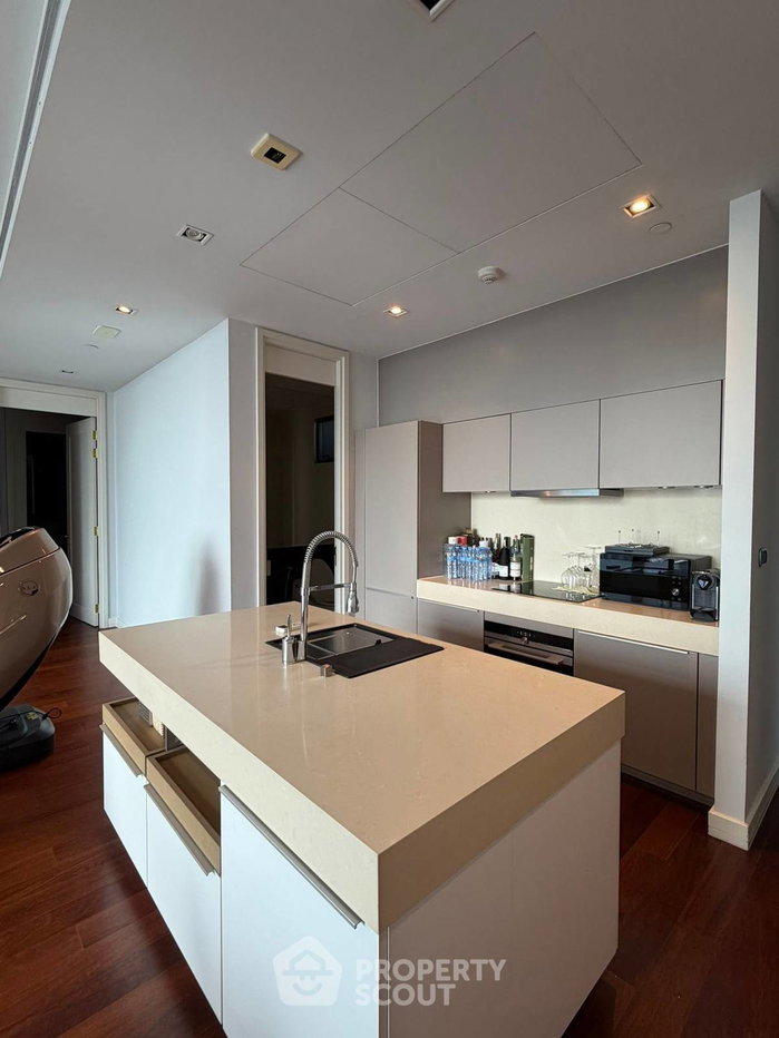 picture High-Floor 2-BR 135 Sqm At Marque Sukhumvit Near BTS Phrom Phong (100m) (ID 3038880) - 3/12