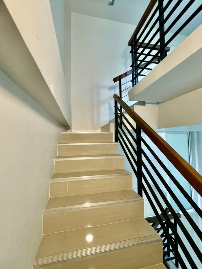 รูป ให้ เช่า อาคารพาณิชย์ The Regent Street Village 170 ตรม 16 ตรว - รูปที่ 11/12
