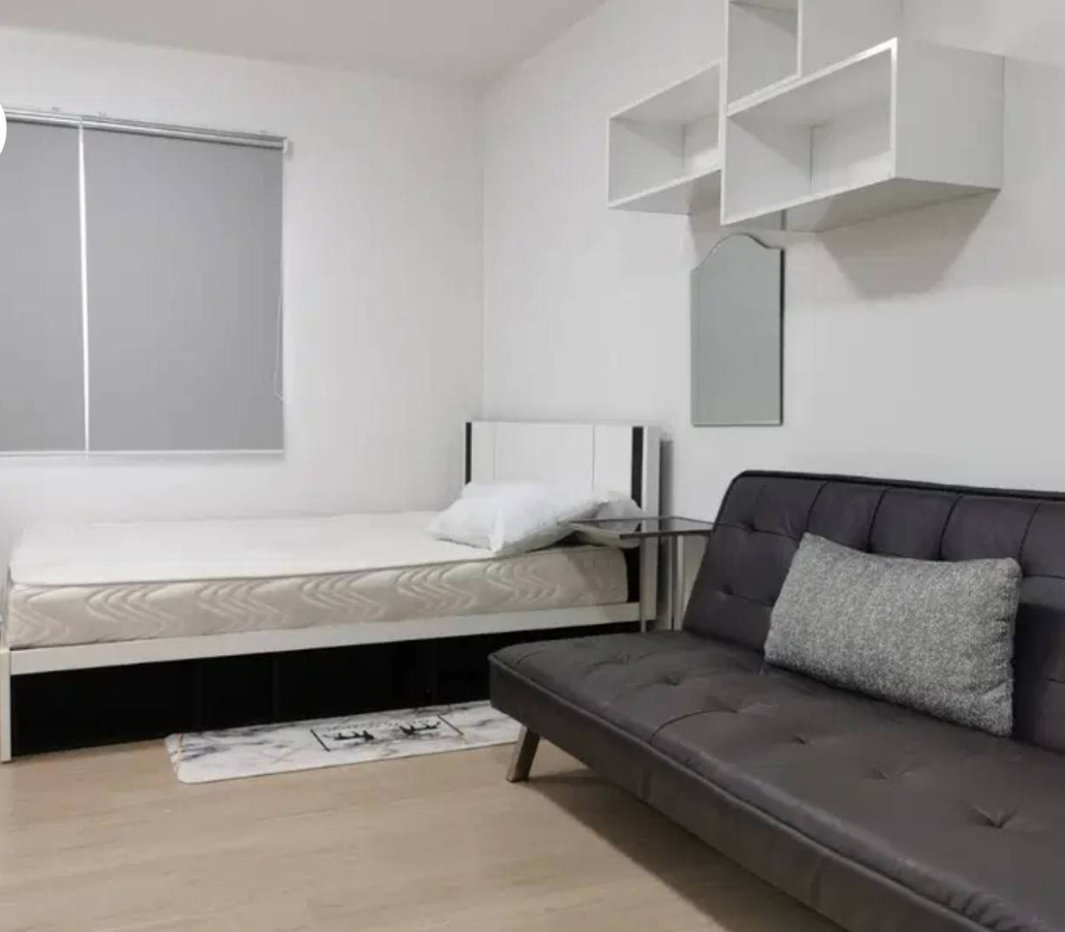 picture The Point Condo Rangsit-Klong 6 For Rent. - 1/10