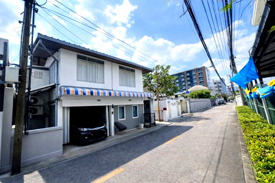 เช่าบ้านเดี่ยว บางลำภู(งามวงศ์วาน) : Lotusประชาชื่น 500 ม. ประชาชื่นต้นๆ บ้านเดี่ยว 2 ชั้น 3 นอน 2 น้ำ 20ตร.ว. 160ตร.ม. พร้อมแอร์ทุกห้อง