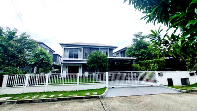 บ้านเดี่ยว ถนนลำลูกกา : ❤️ ขายบ้าน เดอะเซนโทร วัชรพล ขนาด 76.5 ตรว. หน้าบ้านกว้างมาก ใกล้ทางด่วนและรถไฟฟ้า พร้อมอยู่ 
