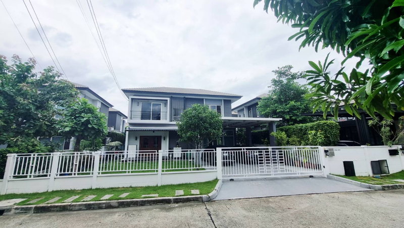 Houses for sale : Sale The Centro Watcharaphol 76.5 