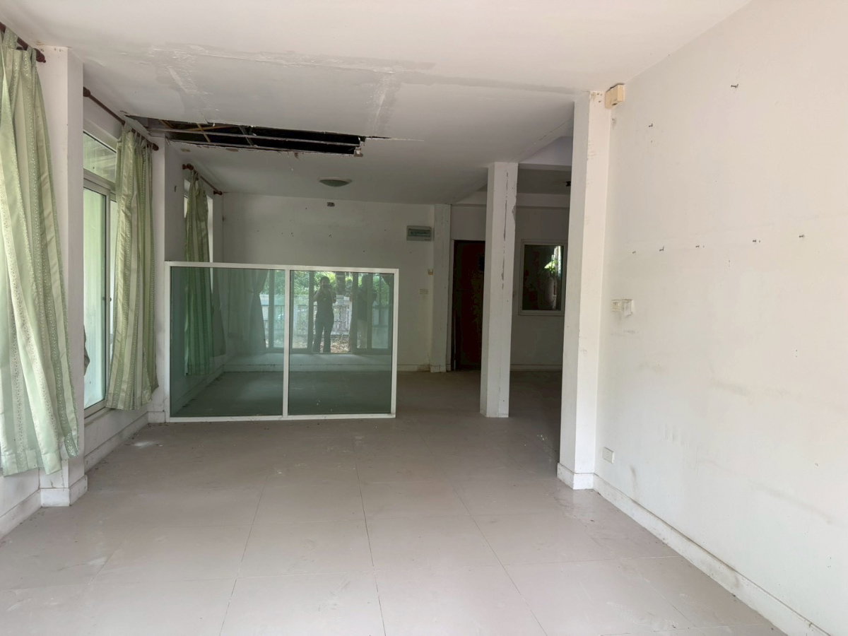 รูป 🏡 บ้านเดี่ยวแปลงมุม หมู่บ้านอารีนา การ์เด้น บางนา–สุวรรณภูมิ - รูปที่ 2/7