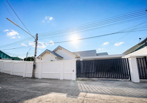 Newly Renovated Pool Villa for Sale Khao Noi East Pattaya