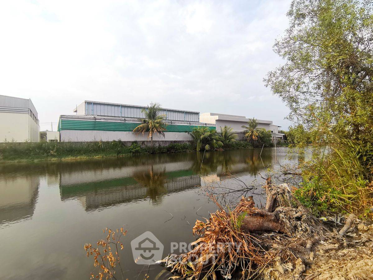 รูป ที่ดินเพื่อขาย สัปทวี 3 โฮมแฟคเตอรี่ ใกล้ในคลองบางปลากด (ID 3036286) - รูปที่ 4/4