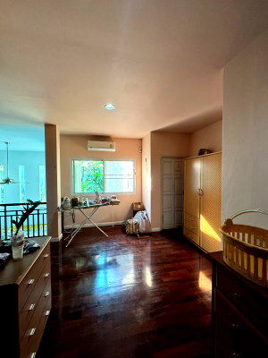 บ้านเดี่ยว ม.ราชพฤกษ์ : ขายบ้านเดี่ยว ดิ เอสทานา พระราม 5 (The Estana Rama 5) ใกล้มหาวิทยาลัยราชพฤกษ์ หลังมุม จอดรถ 4 คัน