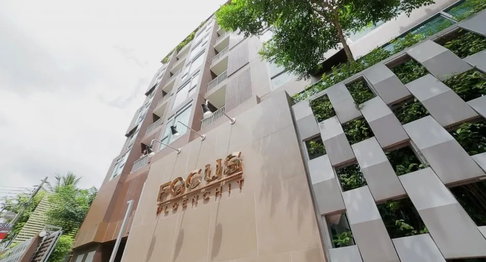 🔥 Available Now! Focus Ploenchit Condo - Book Before It's Gone! 🔥