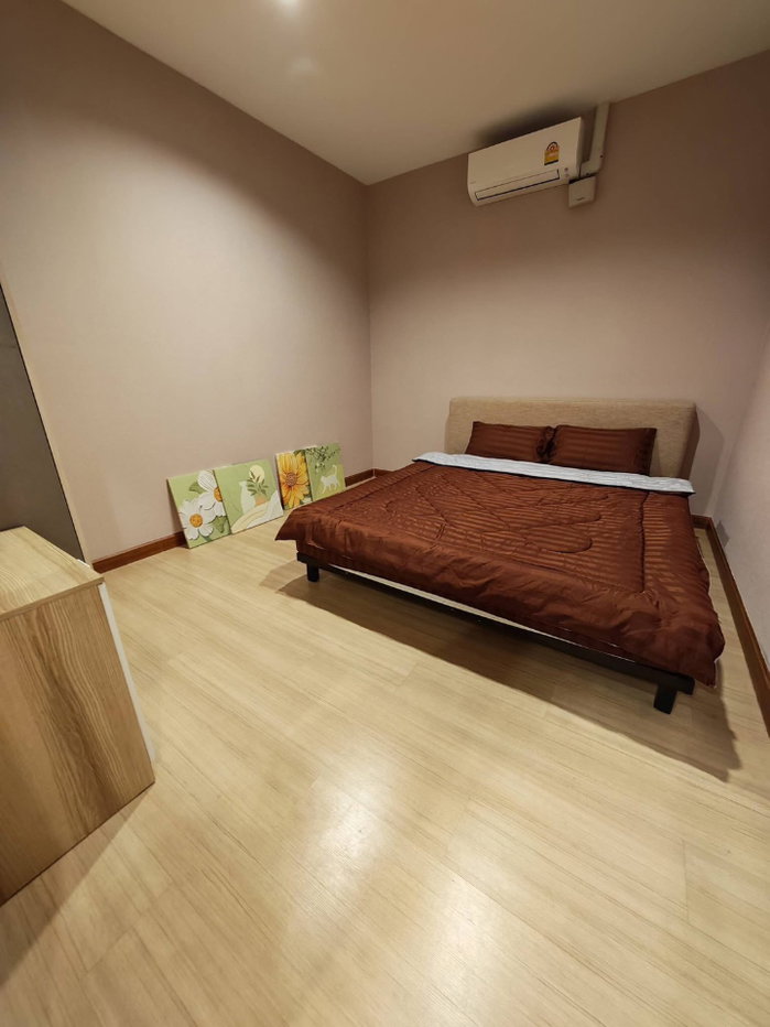 picture Baan Sathorn            Chaopraya  - 5/10