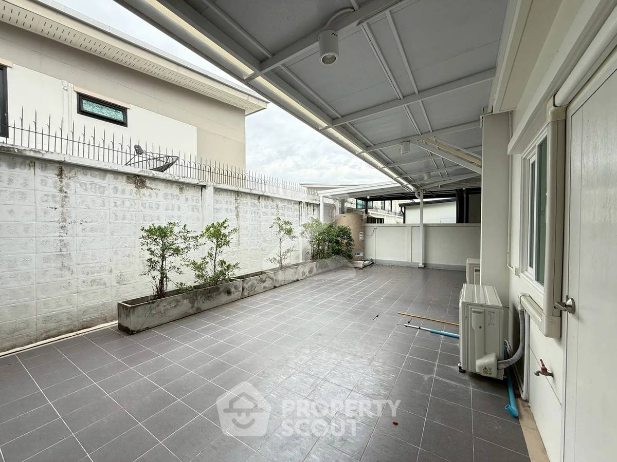 รูป บ้านเดี่ยว 4 ห้องนอน ขาย ศุภาลัย พาร์ควิลล์ พระยาสัจจา-สุขุมวิท | พื้นที่ 325 ตร.ม. (ID 3029135) - รูปที่ 11/12