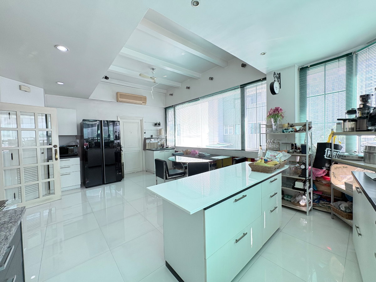 รูป ขาย Penthouse Duplex สุดหรู ใจกลางสุขุมวิท 24 | 300เมตร ถึงBTSพร้อมพงษ์ - รูปที่ 8/28