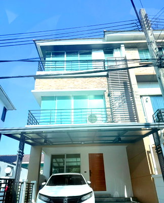ขายทาวน์โฮม : ขาย ทาวน์โฮม Town Plus หัวหมาก 22.9 ตร.วา 3 ชั้น 3 ห้องนอน เหมือนใหม่ รีโนเวททั้งหลัง พร้อมเข้าอยู่