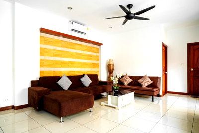 เช่าบ้านเดี่ยว คิงเพาเวอร์ พัทยา คอมเพล็กซ์  : Pet Friendly Italian Style Pool Villa for Rent North Pattaya