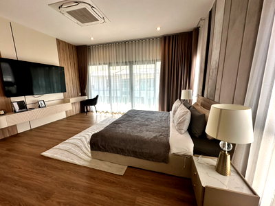 ขายบ้านเดี่ยว : For Sale | The Lavish – LV8 Aurora with Private Swimming Pool** Code: S03-2713