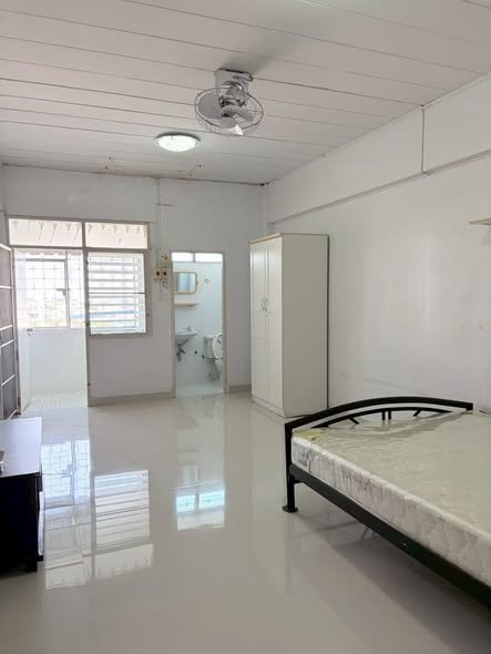 รูป 🔥ขายคอนโดราคาคุ้ม ✅ บวรคอนโด Bavorn Condo ใกล้ BTS สายหยุด - รูปที่ 1/4