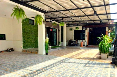 ขายบ้านเดี่ยว : ขายบ้านเดี่ยว รัตนาธิเบศร์-ราชพฤกษ์ 125 ตร.ว. ใกล้รถไฟฟ้าบางรักน้อย 500 ม. 3 อาคารหลังใหญ่ ทำเลดีพร้อมอยู่