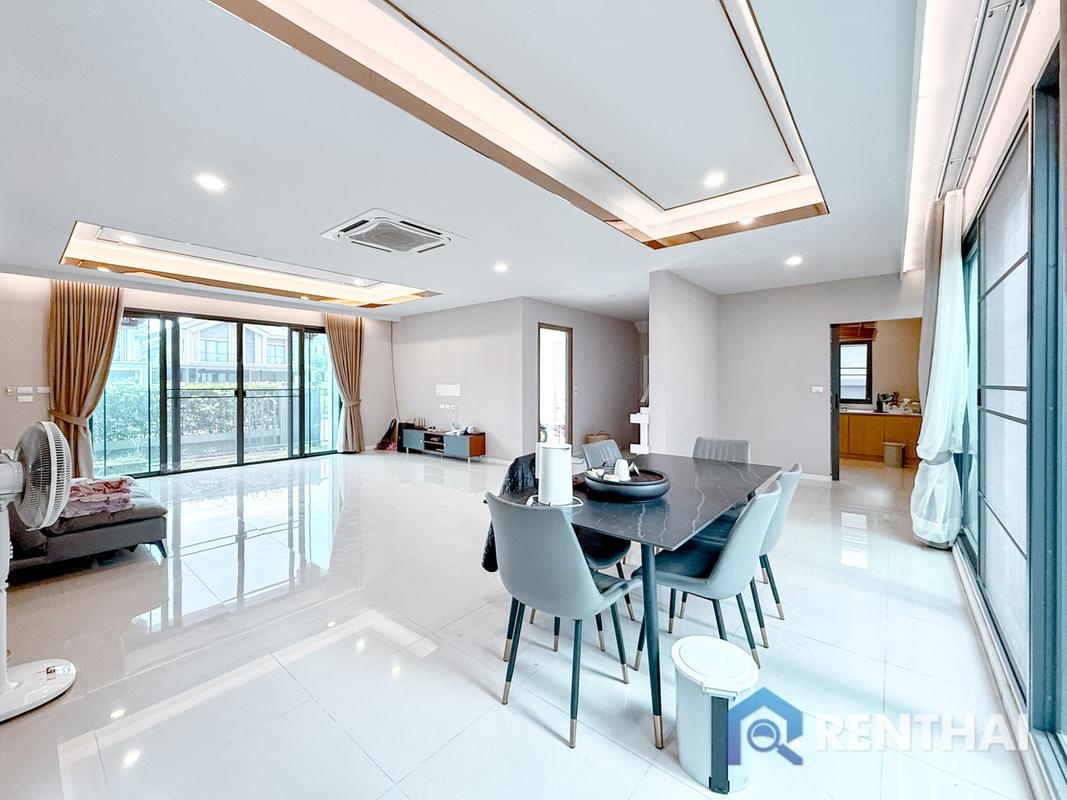 picture Ready to move in at The Palm Parco - 6/25