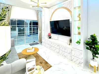 ทาวน์โฮม พิพิธภัณฑ์ยางพารา  : Renovated Townhouse for Sale Khao Talo East Pattaya